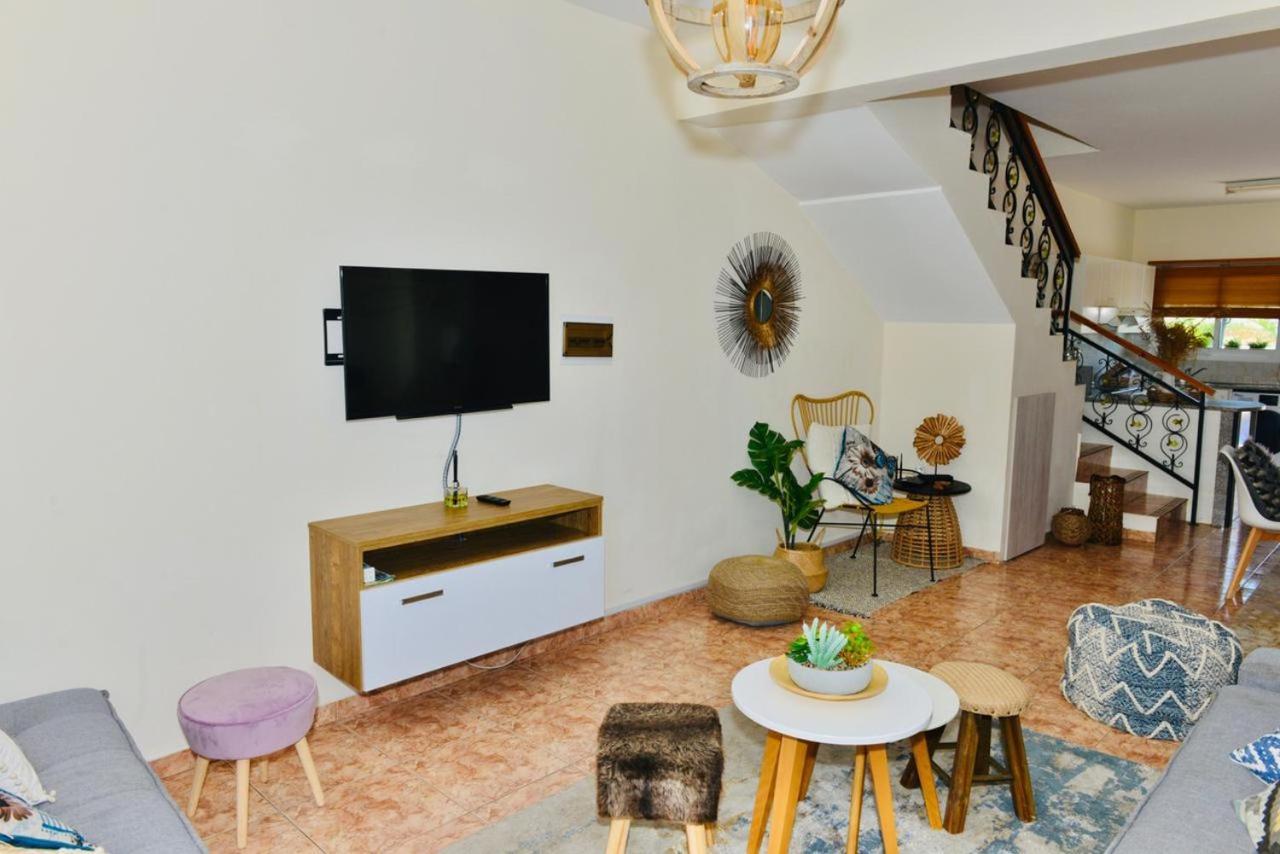 Melanos Residence 2 Bdrm Townhouse With Private Pool Klorakas المظهر الخارجي الصورة