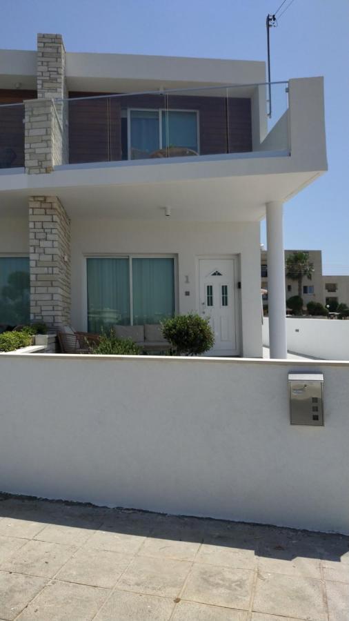 Melanos Residence 2 Bdrm Townhouse With Private Pool Klorakas المظهر الخارجي الصورة