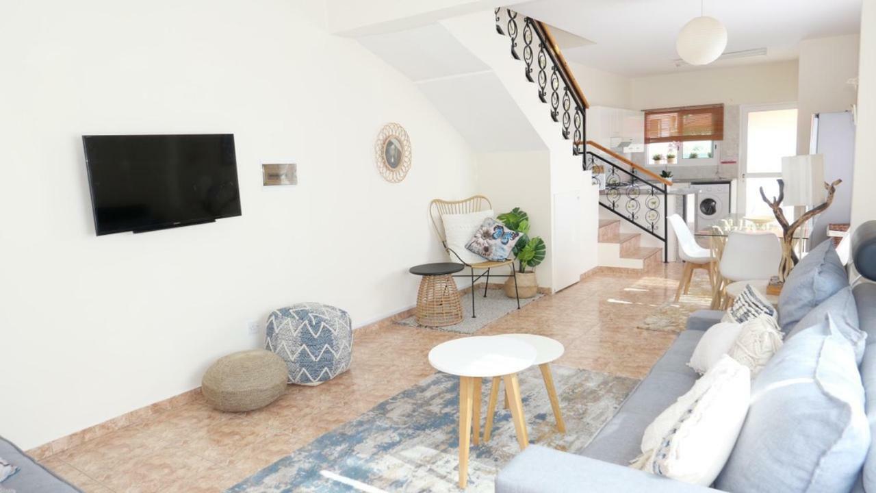 Melanos Residence 2 Bdrm Townhouse With Private Pool Klorakas المظهر الخارجي الصورة
